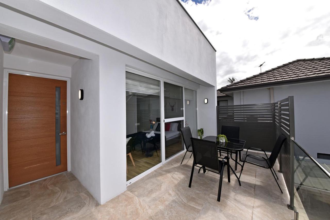 פרת'' 2X2 Modern Apartment Near Airport And City מראה חיצוני תמונה
