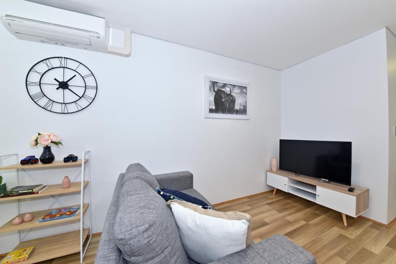 פרת'' 2X2 Modern Apartment Near Airport And City מראה חיצוני תמונה