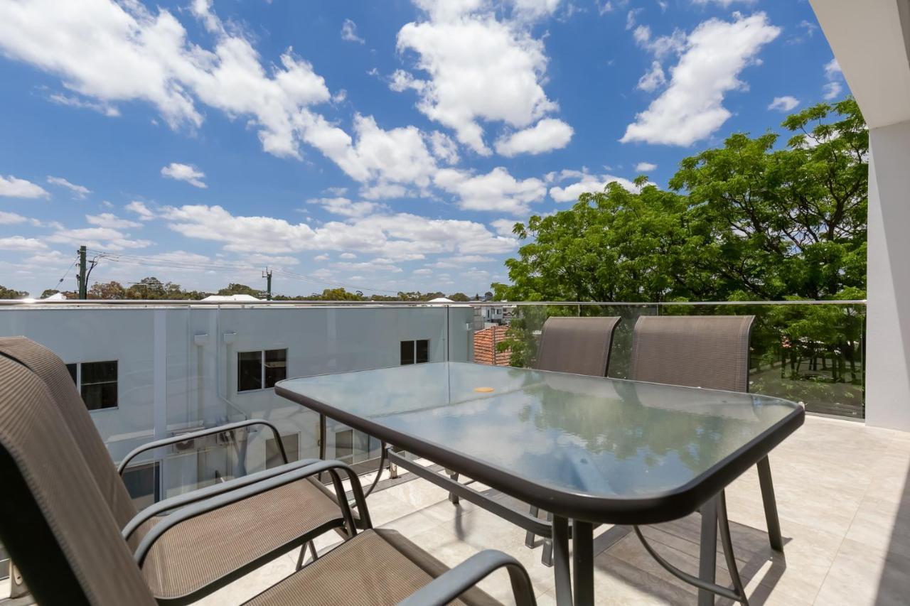 פרת'' 2X2 Modern Apartment Near Airport And City מראה חיצוני תמונה